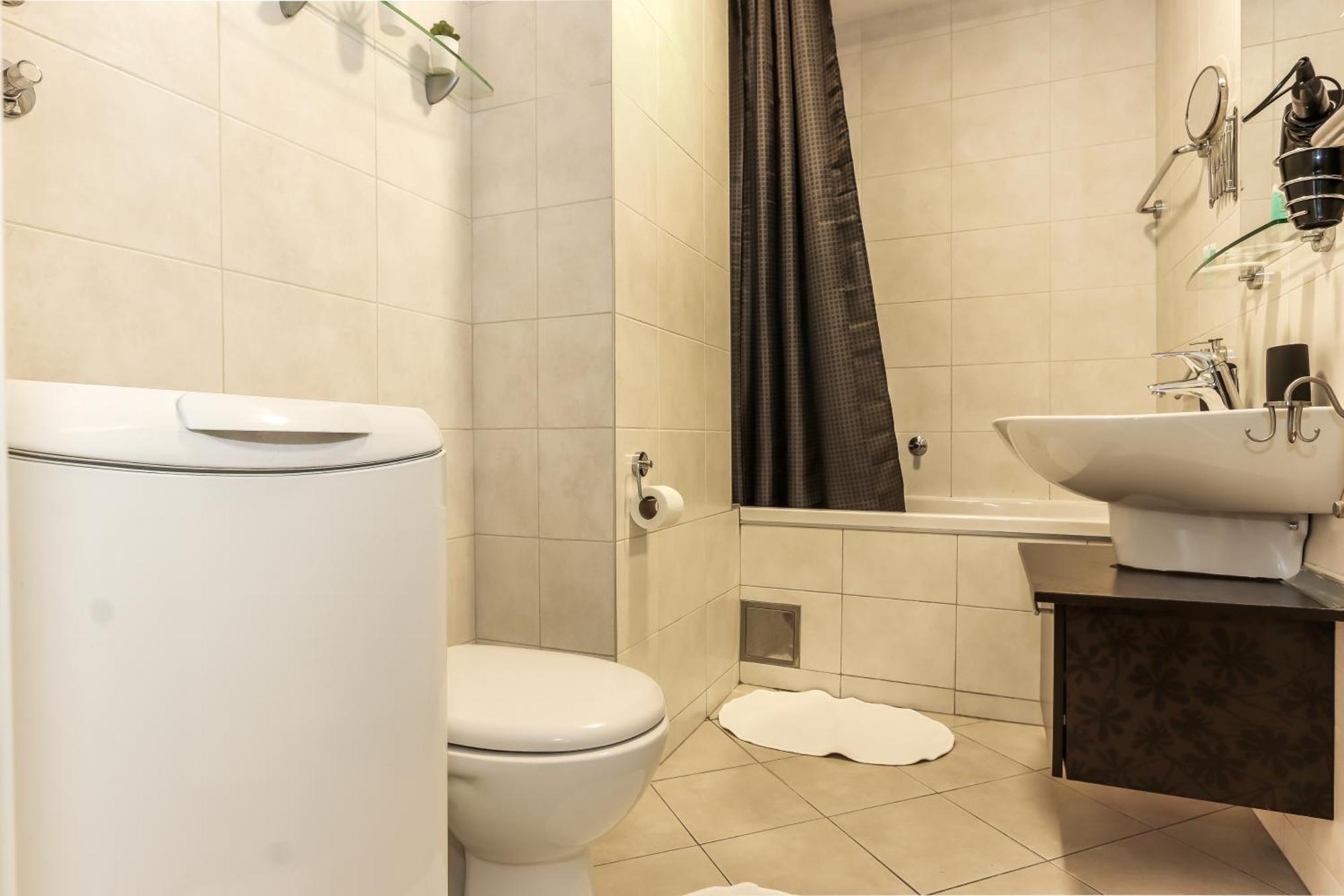 New Belgrade Apartments, Parking 5 Eur Per Day Kültér fotó